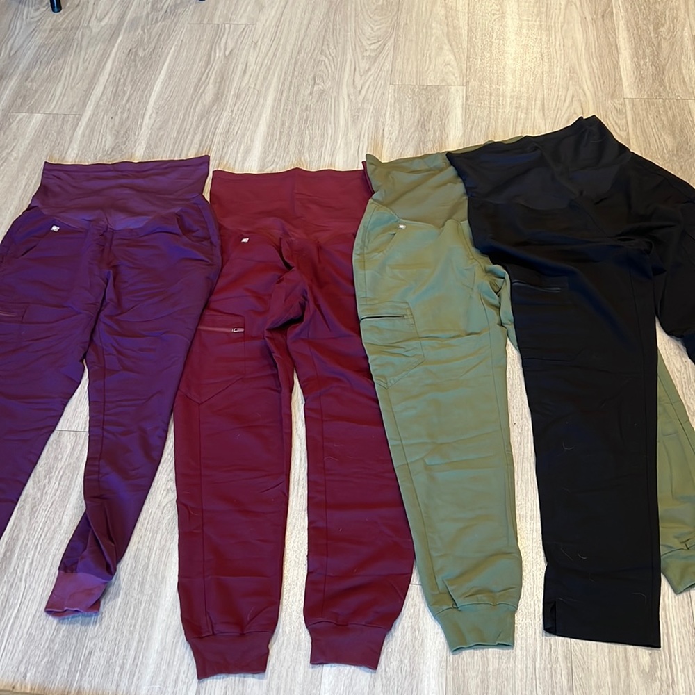 Figs Maternity Size Small Pants